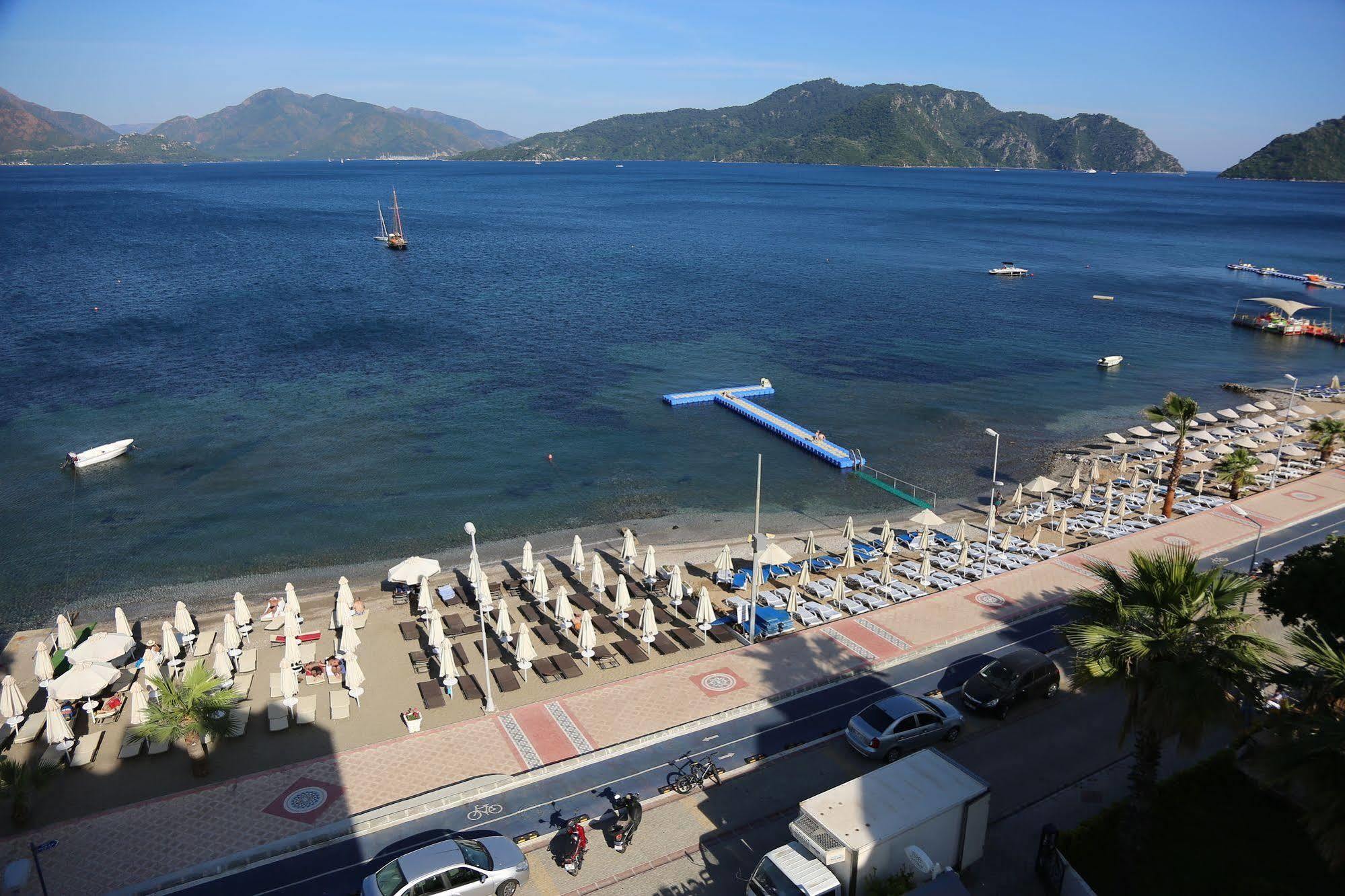队长海滩民宿 马尔马里斯 外观 照片